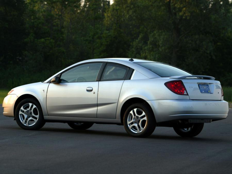  Saturn Ion Quad Coupe 2002 года  (фото 15 из 19)